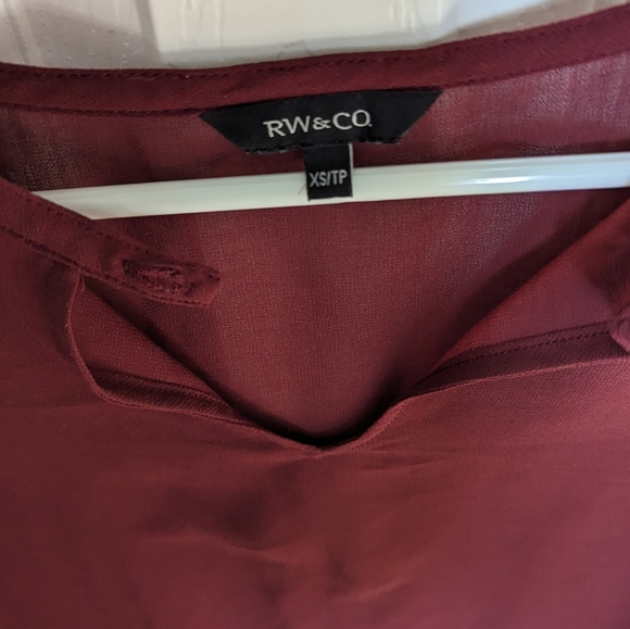 RW&Co sheer lace bloude - Picture 2 of 5